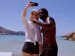 Ella estaba de vacaciones y quería darse un gusto con un poco de BBC