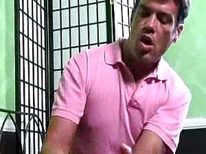 Video gay de pajas y mamadas interraciales 22