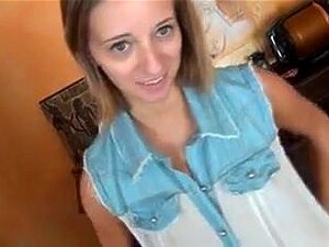 Linda MILF paga al fontanero en especie