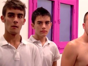 Bukkake en la universidad, los espectadores se unen