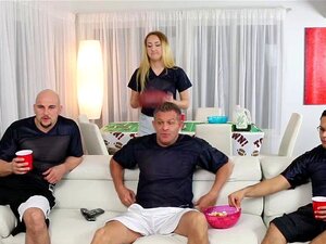Jmac Llegó Gigi Flamez Montando Su Polla Grande Como Una video ...