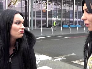 Calles Checas-Mujeres con perillas