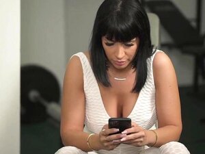 SUGARBABESTV: Sala de Fitness Lésbica