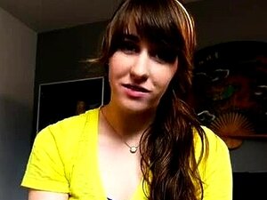 Linda novia asiática coreana follando con corrida en POV