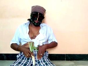 Encantadora chica india gordita desi con un culo