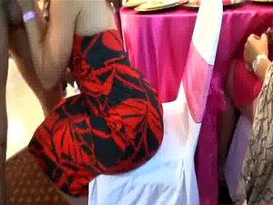 08 Grandes zorras infieles hambrientas de polla se tragan una carga