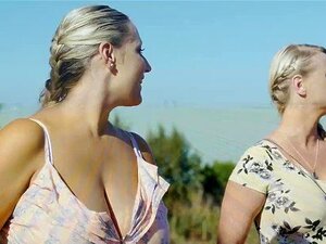 ¡Disfruta de una orgía salvaje en el campo con bellezas rubias y