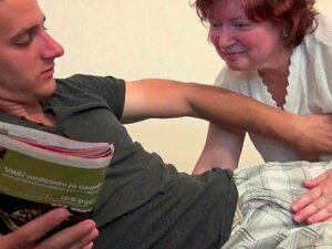 Abuelas con sobrepeso que aman el semen sexy en su cuerpo y cara