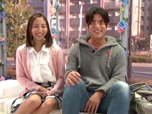 Nippon - chica universitaria amateurs viendo la primera experiencia