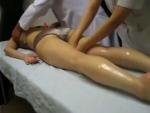 Japonesa Haciendo Cosquillas