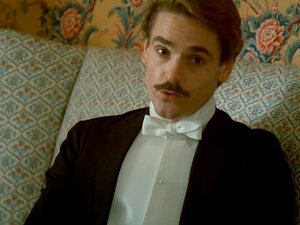 Ornella Muti follando en Swann en una película de amor