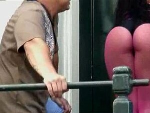 Turista se folla a una puta latina en Amsterdam