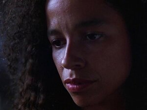 Rae Dawn Chong - Cuentos del lado oscuro