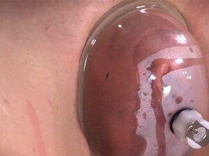 BDSM sumisa Siouxsie Q atormentada con canino. BDSM Sub Siouxsia Q