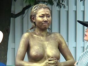 Porno de cosplay: Follada de estatua pintada en público parte 4.