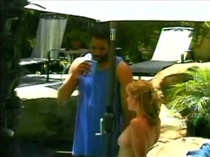 Sexo interracial en la silla de la playa (de 7lives xposed)