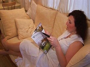 MILF madura tetona en bragas y striptease