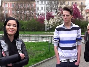 Sexo por dinero en efectivo de verdad! Conocimos a una encantadora