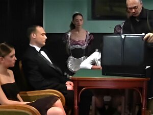 Perdió a su esposa en el póker