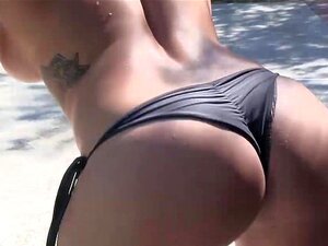 BFFS - ¡Fiesta de sexo lésbico en la piscina!