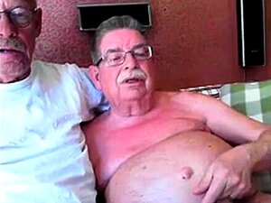 pareja de abuelo en cámara