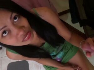 Diario Sexual Asiático - Bebé filipina recibe una corrida interna en