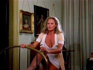 Ursula Andress - escenas de L'infermiera
