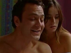 Sumérgete en las escenas tentadoras de los momentos íntimos de Marta
