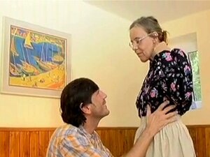 mamás tetonas primera follada anal