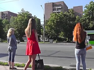 ¡Vive una experiencia emocionante en este candente video voyeur! Echa