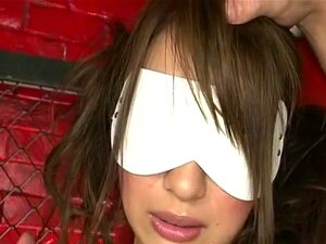 Video hardcore sin censura de Momoka Hayami con creampie, consoladores
