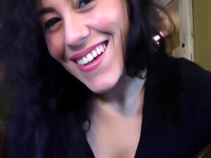 POV Mamá #3. Mamá dominante con una boca sucia habla sucio mientras