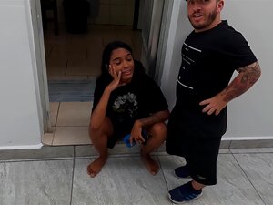 Pitoco llegó con la ninfeta y desea poner el acero