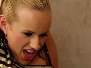 Porn For Women Sexo real con personas - oral, footjob y por detrás