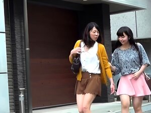 Sumérgete en los deseos ocultos de hermosas chicas asiáticas
