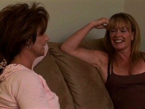 Deauxma y Porsche Lynn en Road Queen #04, Escena #01, Deauxma va a ver