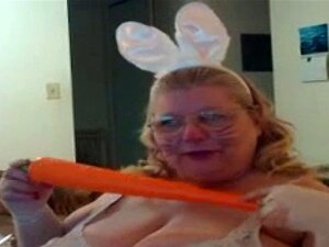 ¡Disfruta del show más candente de Pascua en la webcam! Sumérgete