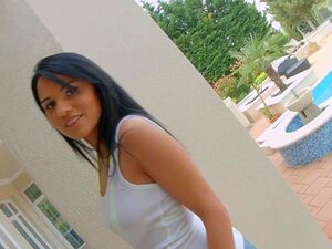 Prime Cups follada de tetas y corrida para la novata con grandes tetas