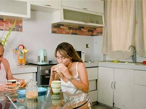 el tío político sufre después de descubrir al sobrino político