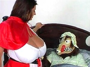 Caperucita Roja Tetona