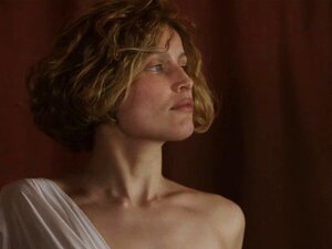 Laetitia Casta nude - La jeune fille et les loups 2007. Laetitia Casta