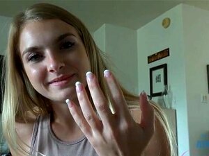 Le metes una corrida en el jugoso coño de Hannah Hawthorne (estilo