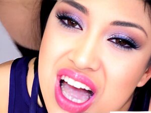 Corrida en labios roxy calientes - Bukkake.xxx