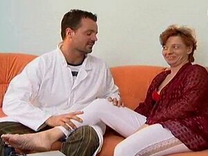 mamá peluda anal y facial