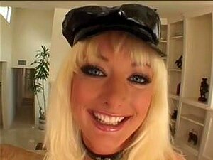 Videos De Muñecas Barbie En Español video XXX - VidsPornoDuro.com