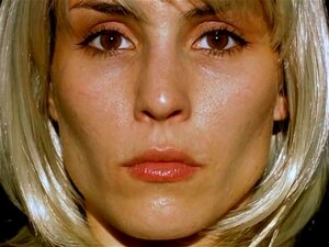 Noomi Rapace Actriz sueca en Daisy Diamond - Parte 2