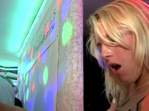 Las estrellas porno más calientes Nikki Sweet, Kety Pearl y Dunia