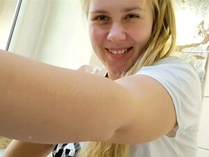 Horny_Maja_Strullen