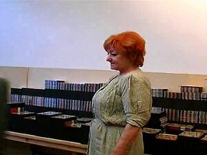 La abuela da una mamada gomosa