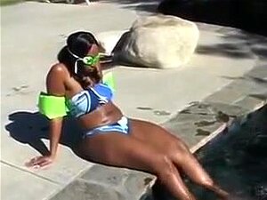 Curvy swarthy with large saggy milk cans acquires nailed by the pool